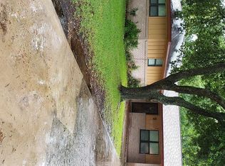 1802 Hartt St, Baytown, TX 77520