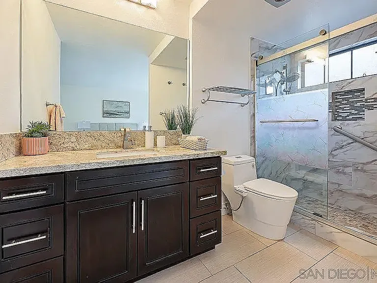 8860 Villa La Jolla Dr #217 — Photo 13