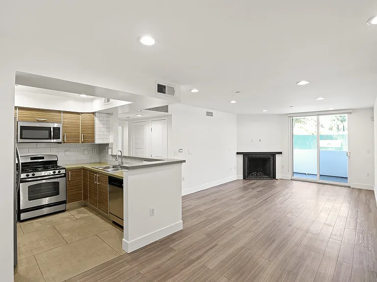 834 N Edinburgh Ave #G310 — Photo 4