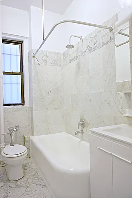 Rented by Metropolitan Equities | media 13