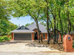 531 Oak Lk, Lake Dallas, TX 75065