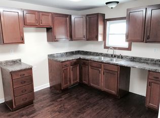 9923 E 4000n Rd, Momence, IL 60954