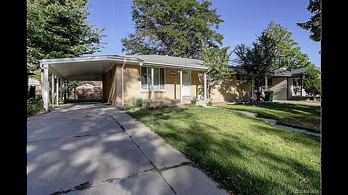 1385 Salem St Photo 1