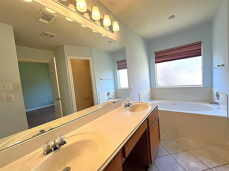 6839 Catarina Cir — Photo 21