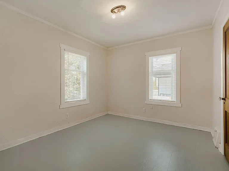 153 18th Ave — Photo 14