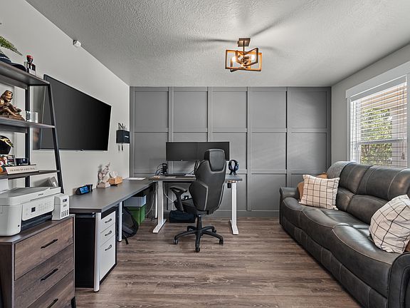 4th image of 4904 W Yellow Topaz Dr
