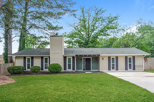 619 Larry Dr Photo 1