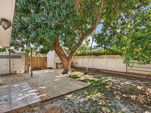 5th image of 2580 SE 5th Court