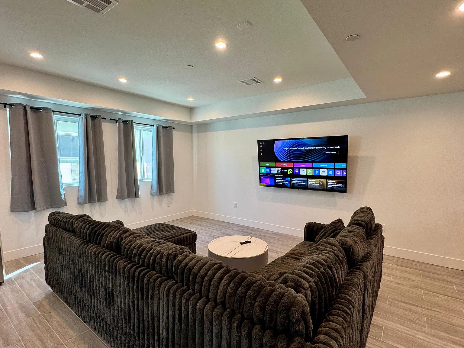 1 bed, 1.5 bath, $1,250 — Photo 1