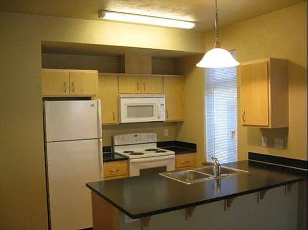 717 E 19th Alley - Kitchen 717 E 19th Alley - Kitchen