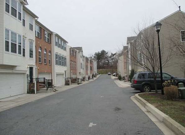 2nd image of 7580 Cherrybark Oak Ln