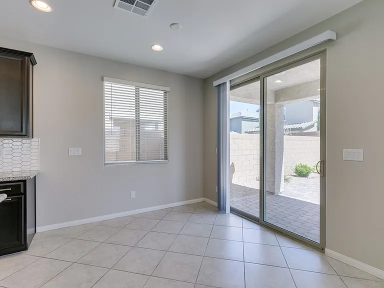 10021 Silver Comet Ct — Photo 12