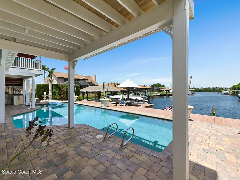 2230 Sykes Creek Dr — Photo 77