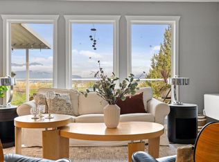 46455 Uplands Rd, Chilliwack, BC V2R 4W1