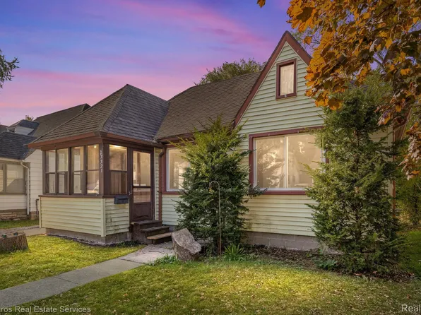 23321 Hazelwood Ave, Hazel Park, MI 48030