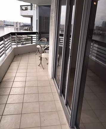5th image of 3530 Mystic Pointe Dr APT 2514