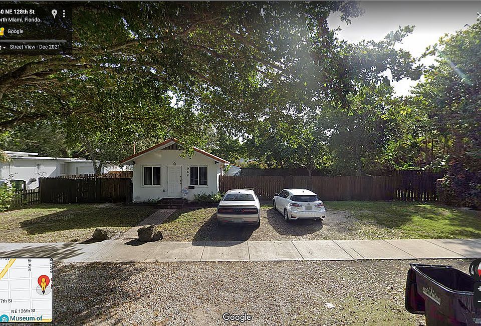 1st image of 960 NE 128th St