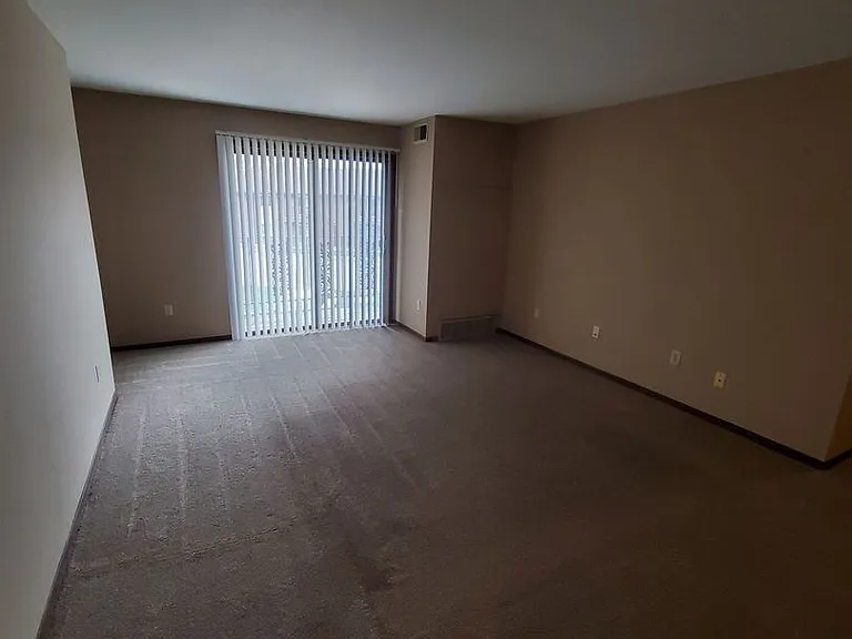 7625 W Donna Ct - 8 Unit — Photo 13