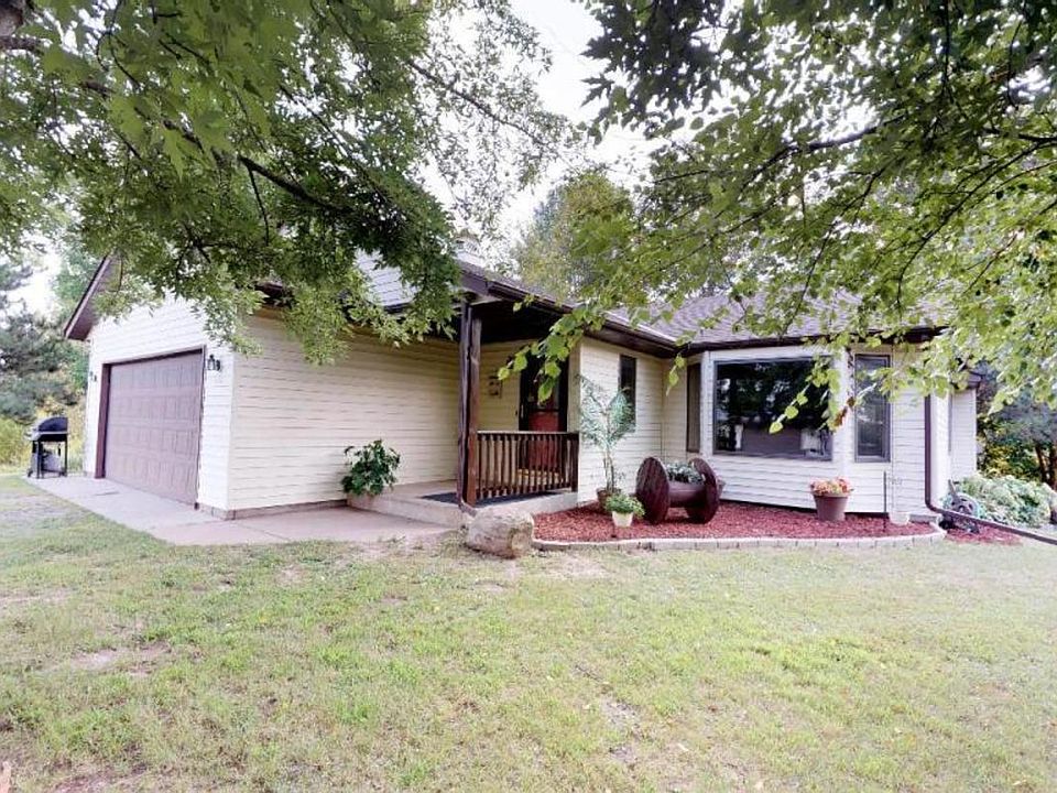 1st image of 2596 285th Ave NE