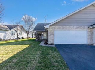 5709 Phillips Rd, Schererville, IN 46375