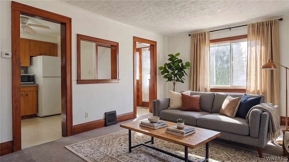 2 bed, 1.0 bath, 804 sqft, $1,195 — Photo 2
