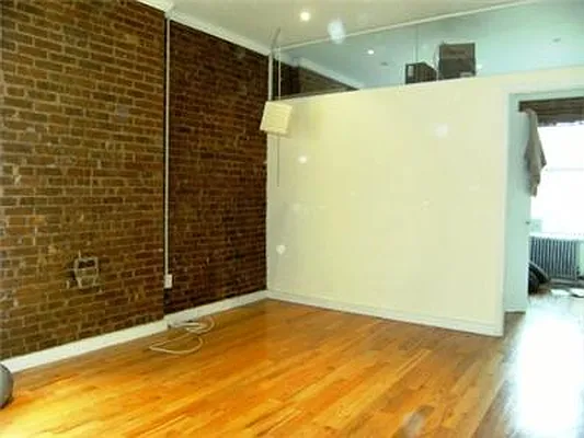 Rented by Mark David | media 18