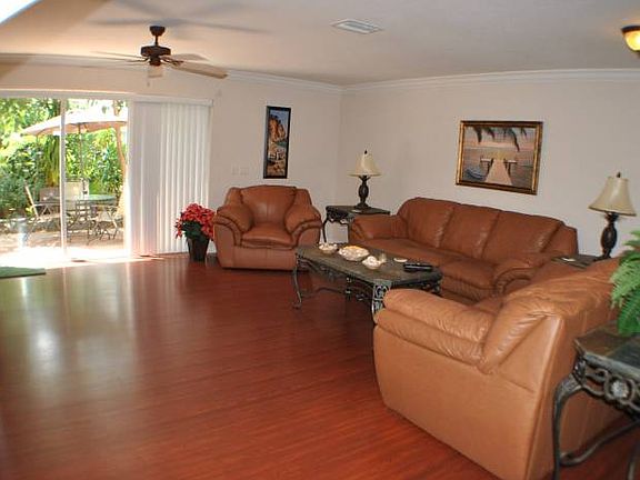 5th image of 618 Seaport Blvd