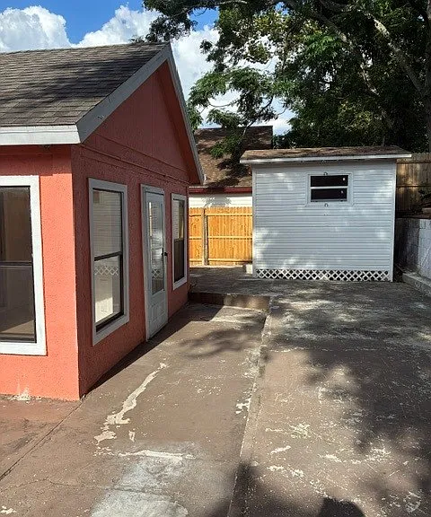 596 Swallow Ct — Photo 11