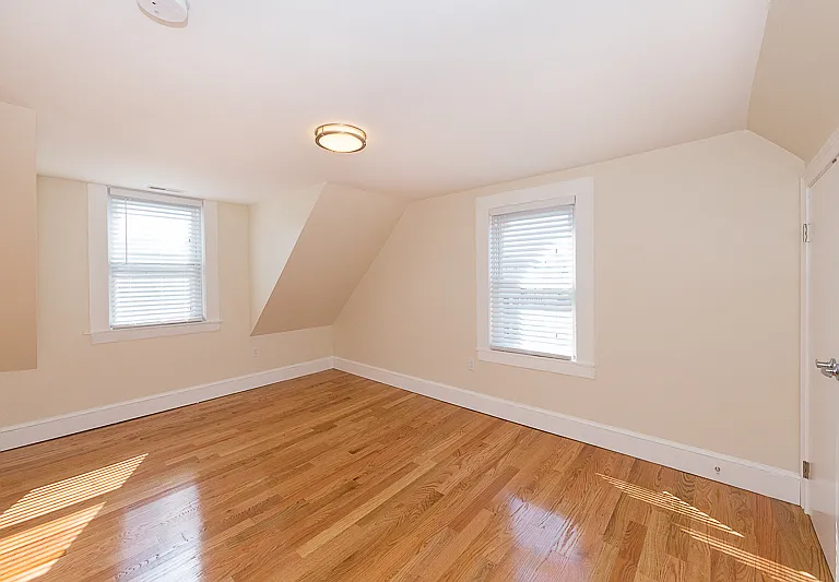 9 Rock Valley Ave #2 — Photo 15