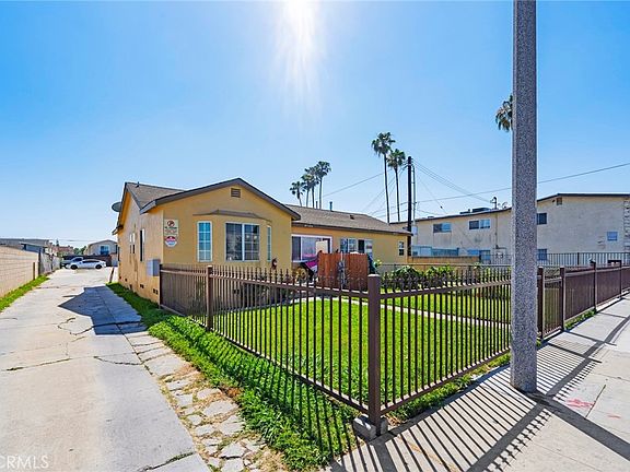 3rd image of 8564 Artesia Blvd