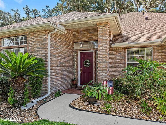 3rd image of 4428 SUMMERHAVEN Boulevard S