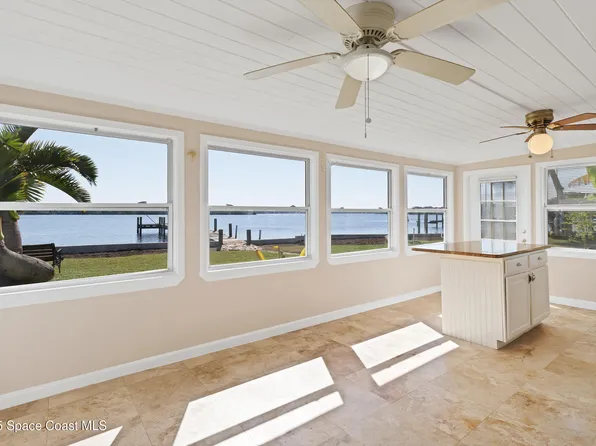 3949 Canal Dr, Micco, FL 32976