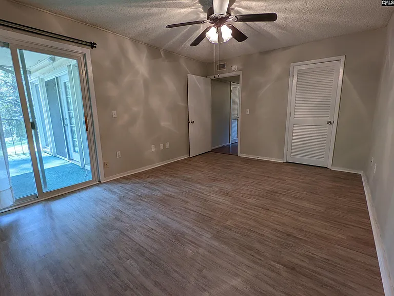 1208 Bush River Rd #H4 — Photo 14