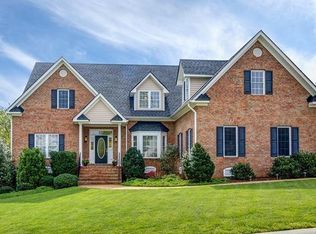 2907 Cove View Ln, Midlothian, VA 23112