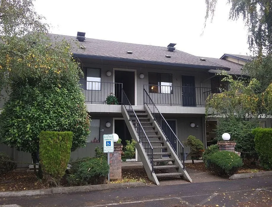 Hazel Dell Ridge Apt — Photo 1