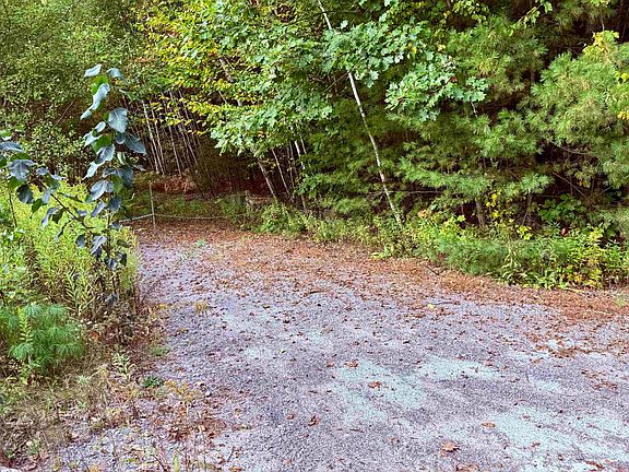 3rd image of 85 Pike Hill Road