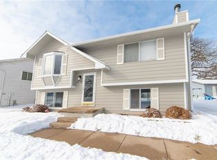 3718 SE 22nd St, Des Moines, IA 50320