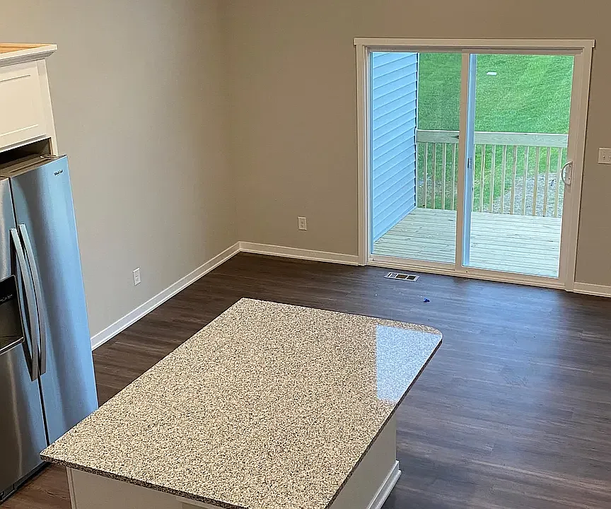 918 NE Traverse Dr #0