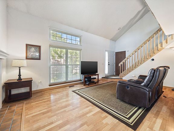 5th image of 1368 N Knollwood Dr
