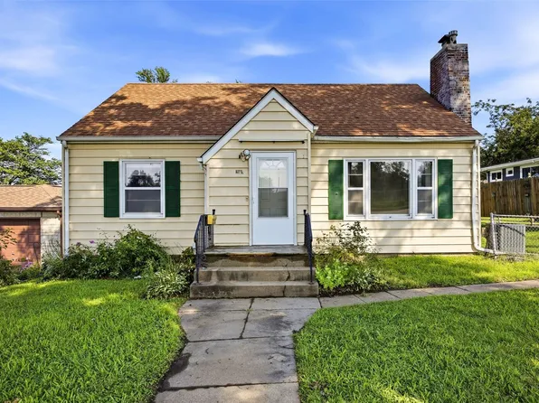 2115 3rd St SW, Cedar Rapids, IA 52404
