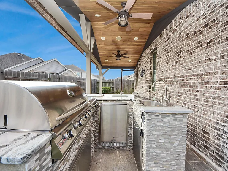 6110 Dovetail Cliff Ct — Photo 17