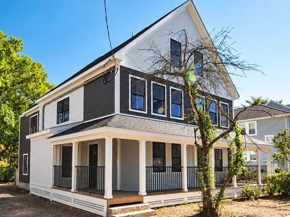 64 Dalby St #3, Newton, MA 02458