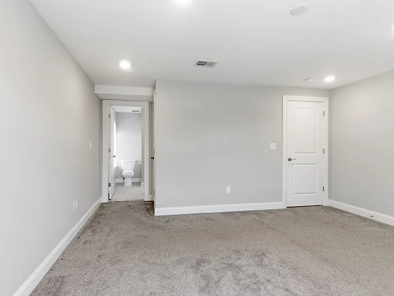 18 N Union Ave #5 — Photo 24