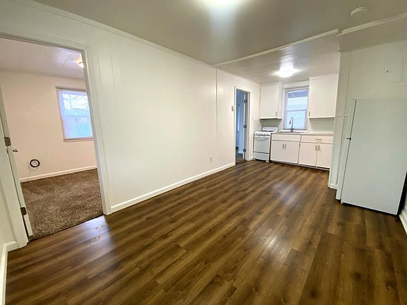 2nd image of 9762 N River Rd #1