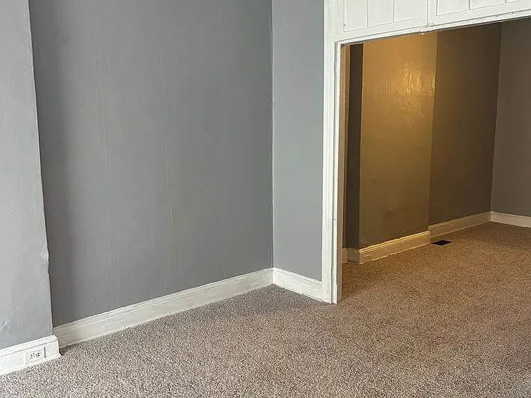 619 N Pulaski St — Photo 11