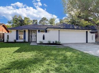 6830 Heath St, Houston, TX 77016