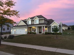 4206 Oakmont Trl, Waukesha, WI