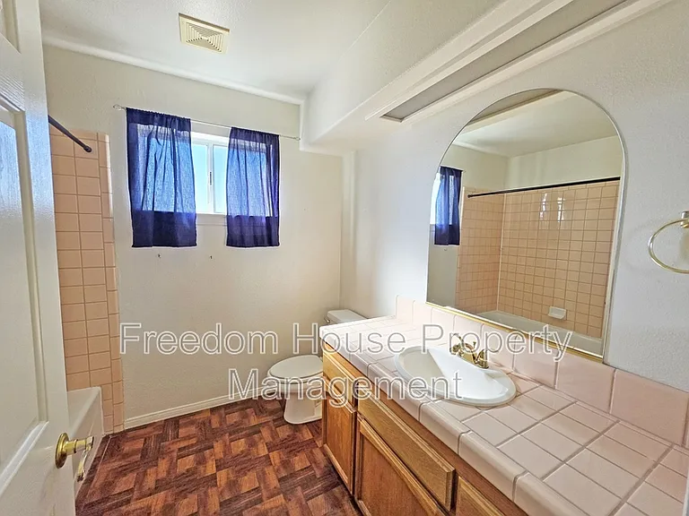 2250 S Ambush St — Photo 16