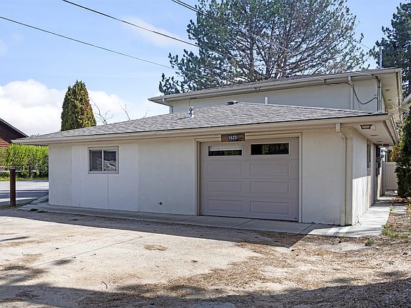3rd image of 1623 Clements Rd