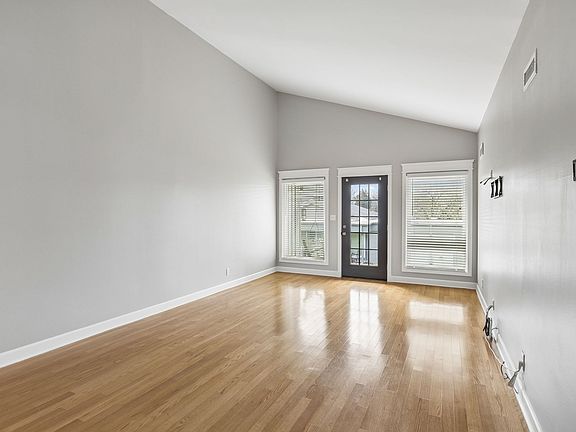4th image of 1900 Richard Jones Rd APT M4